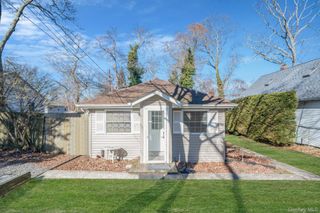 66 Palm Road, Rocky Point, NY 11778