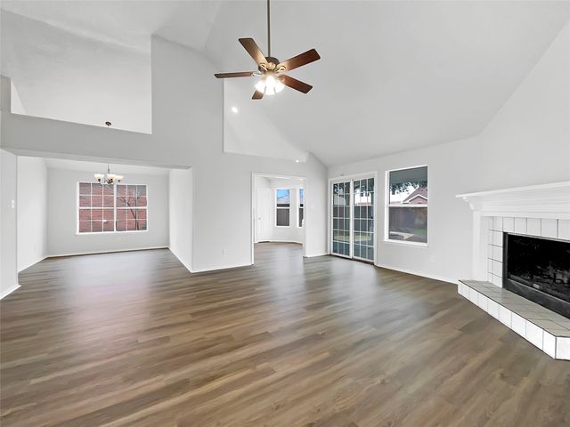 2805 Monthaven Drive, Arlington, TX 76001