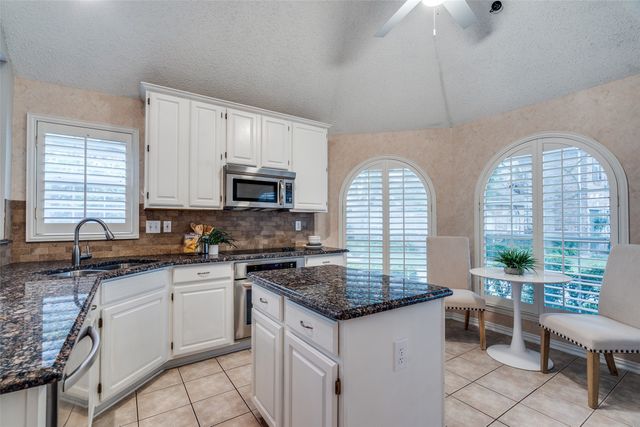 14592 Evergreen Court, Addison, TX 75001