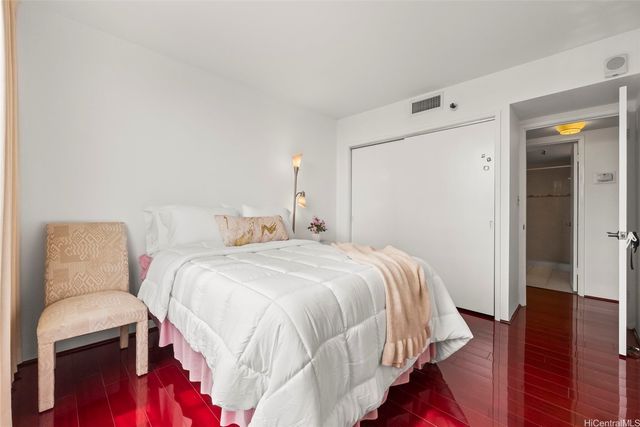 2499 Kapiolani Boulevard 2201, Honolulu, HI 96826