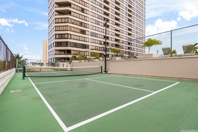 2499 Kapiolani Boulevard 2201, Honolulu, HI 96826