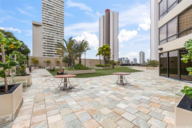 2499 Kapiolani Boulevard 2201, Honolulu, HI 96826