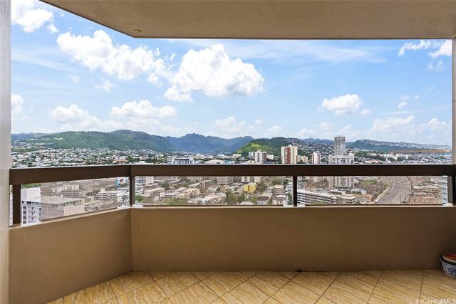 2499 Kapiolani Boulevard 2201, Honolulu, HI 96826