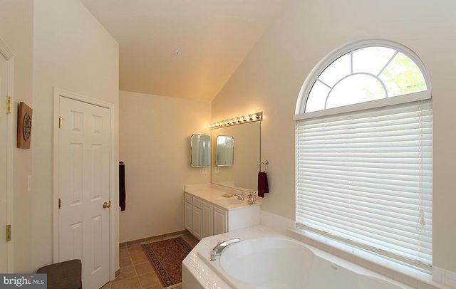 537 LONGHORN CRES, Rockville, MD 20850