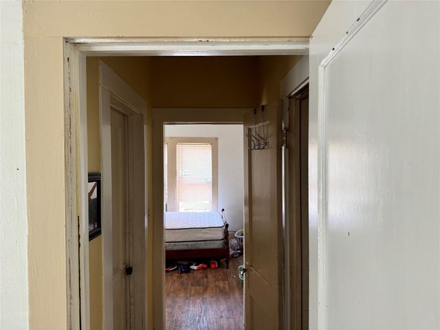 308 E 4th Street, Coleman, TX 76834