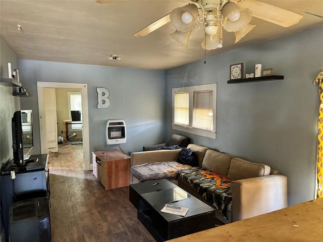 308 E 4th Street, Coleman, TX 76834