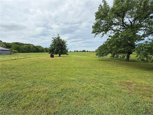 465207 HWY 141, Gans, OK 74936
