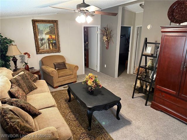 465207 HWY 141, Gans, OK 74936