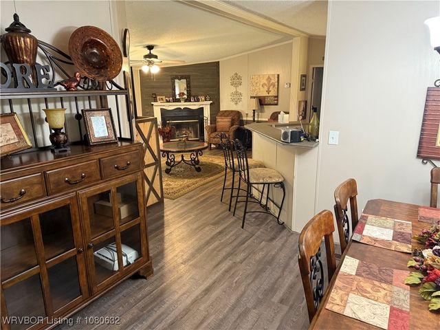 465207 HWY 141, Gans, OK 74936