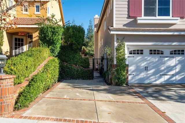 32246 Big Oak Lane, Castaic, CA 91384