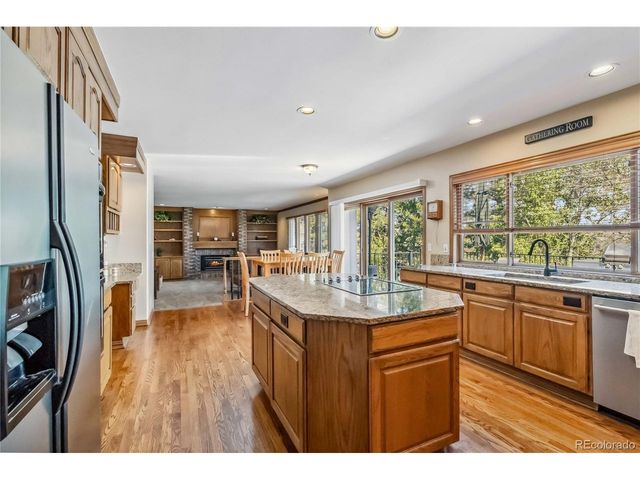 2154 S Parfet Dr, Lakewood, CO 80227