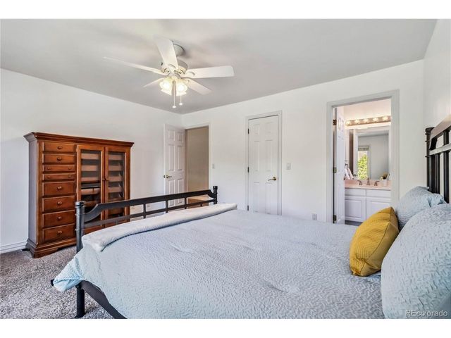 2154 S Parfet Dr, Lakewood, CO 80227