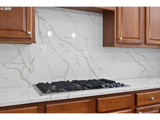 12615 Sw 21ST Ct, Lake Oswego, OR 97035