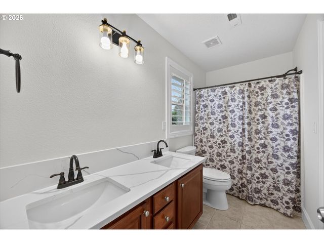 12615 Sw 21ST Ct, Lake Oswego, OR 97035