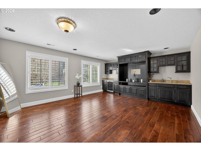 12615 Sw 21ST Ct, Lake Oswego, OR 97035