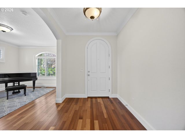 12615 Sw 21ST Ct, Lake Oswego, OR 97035