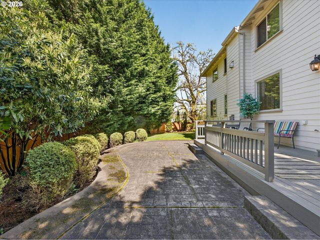 12615 Sw 21ST Ct, Lake Oswego, OR 97035