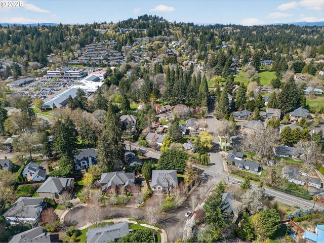 12615 Sw 21ST Ct, Lake Oswego, OR 97035