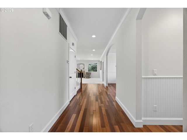 12615 Sw 21ST Ct, Lake Oswego, OR 97035