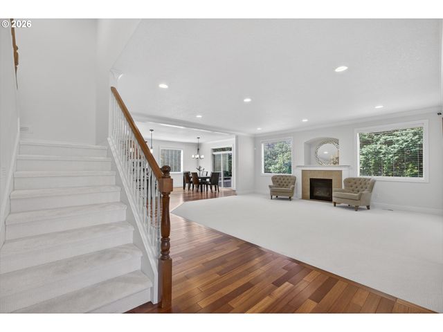 12615 Sw 21ST Ct, Lake Oswego, OR 97035