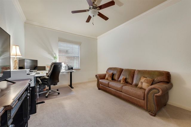 8711 Weston Lane, Lantana, TX 76226