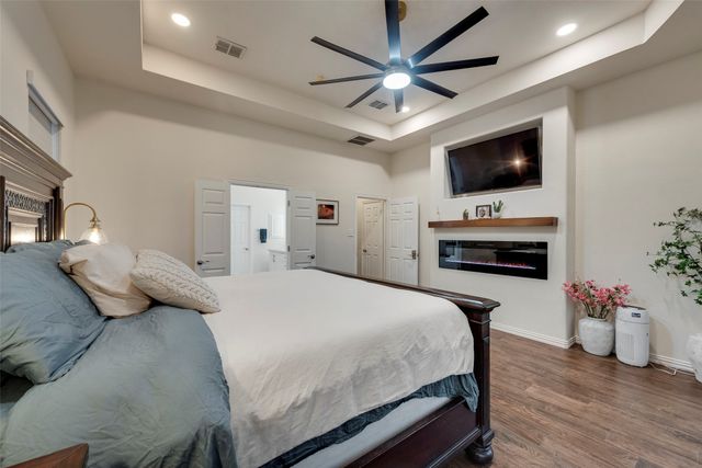 8711 Weston Lane, Lantana, TX 76226