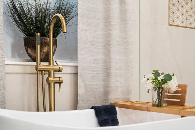 8711 Weston Lane, Lantana, TX 76226