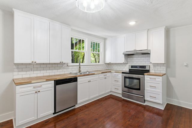 115 Kimball Ave., Hattiesburg, MS 39401