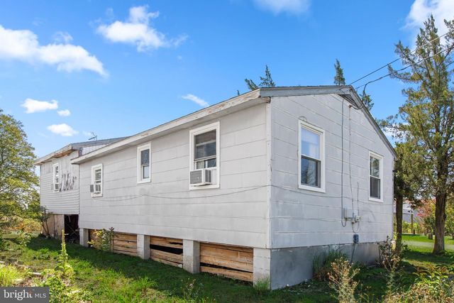 631 BAY AVE, Milford, DE 19963