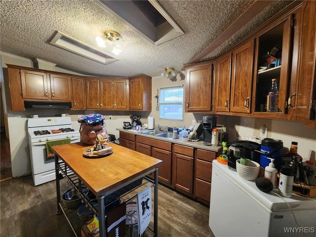 1213 County Route 3, Hannibal, NY 13074