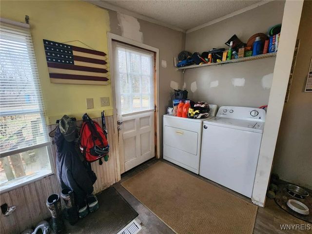 1213 County Route 3, Hannibal, NY 13074