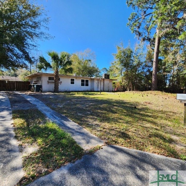 Image 1 of property listing at 2223 Armstrong Drive, Savannah, GA 31404
