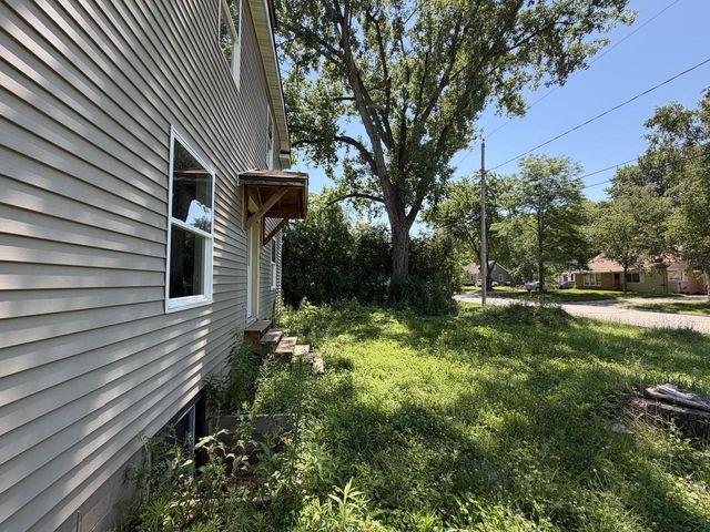 1301 Garland STREET, Allouez, WI 54301