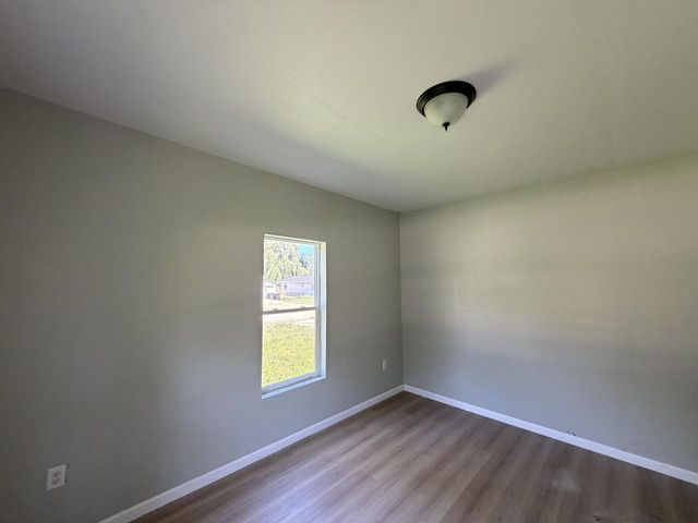 1301 Garland STREET, Allouez, WI 54301