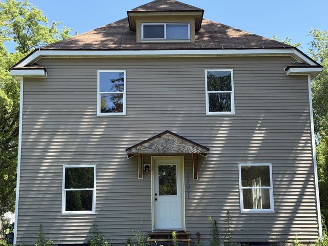 1301 Garland STREET, Allouez, WI 54301