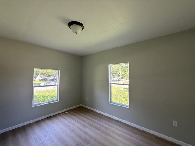 1301 Garland STREET, Allouez, WI 54301