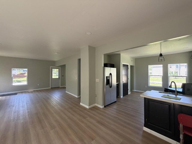 1301 Garland STREET, Allouez, WI 54301
