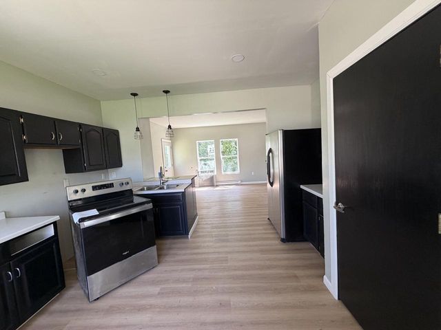 1301 Garland STREET, Allouez, WI 54301