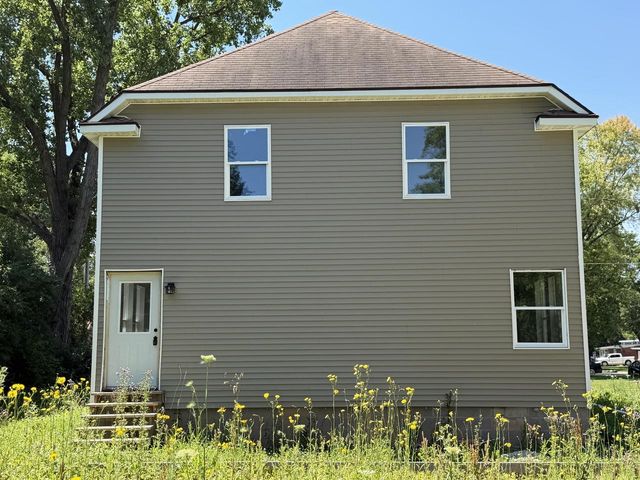 1301 Garland STREET, Allouez, WI 54301