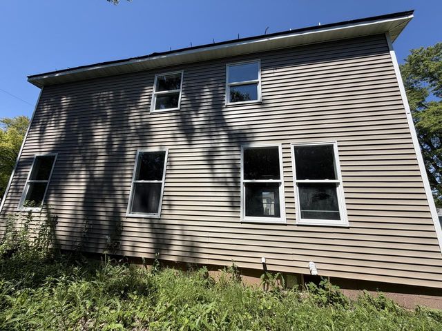 1301 Garland STREET, Allouez, WI 54301