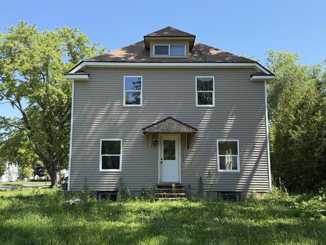 1301 Garland STREET, Allouez, WI 54301