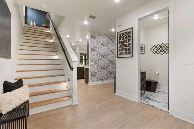1910 CLOVERLAWN AVENUE, Orlando, FL 32806