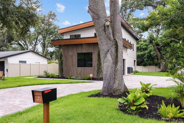1910 CLOVERLAWN AVENUE, Orlando, FL 32806
