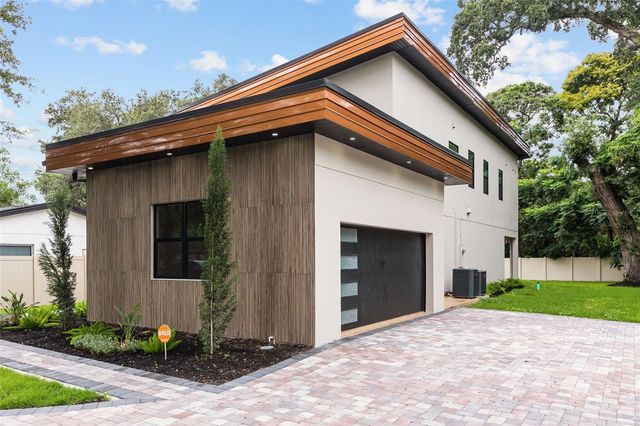 1910 CLOVERLAWN AVENUE, Orlando, FL 32806