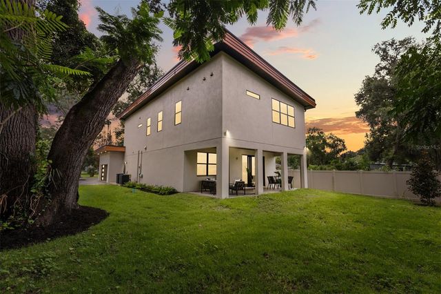 1910 CLOVERLAWN AVENUE, Orlando, FL 32806