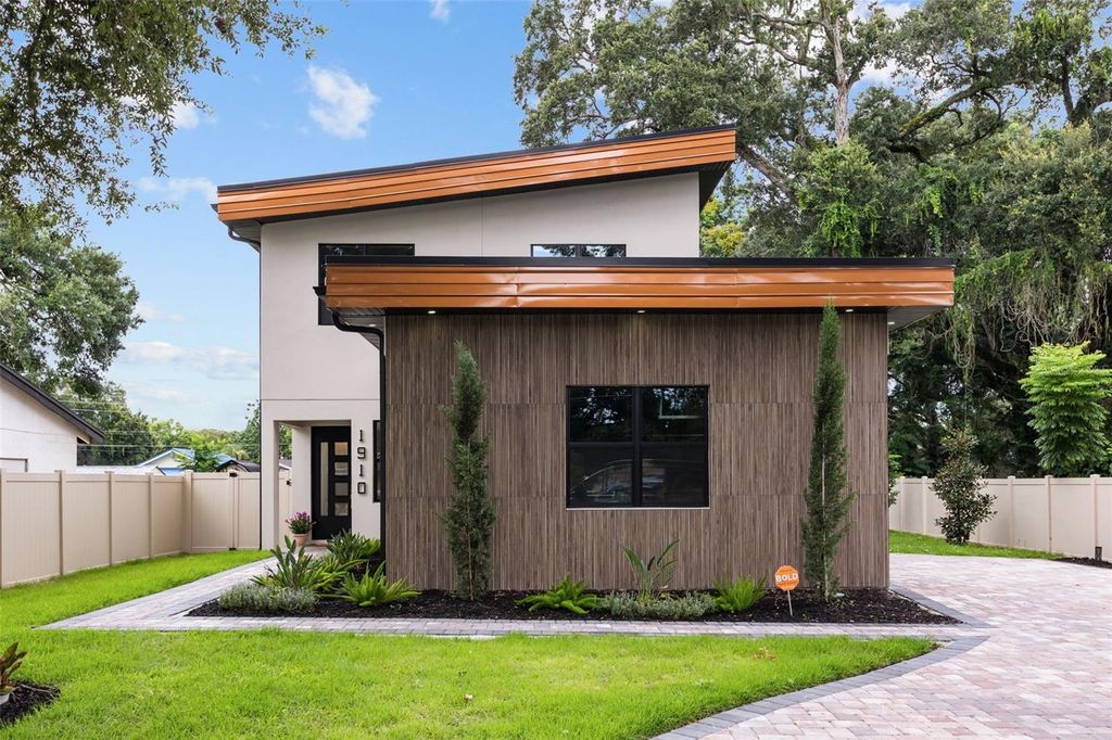 1910 CLOVERLAWN AVENUE, Orlando, FL 32806