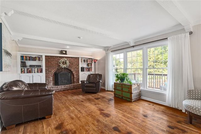 11729 Wyandotte Street, Kansas City, MO 64114