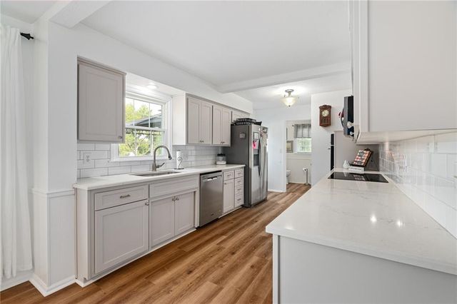 11729 Wyandotte Street, Kansas City, MO 64114