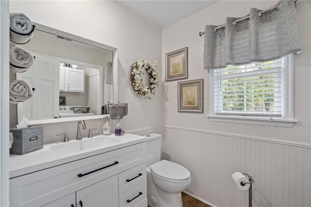 11729 Wyandotte Street, Kansas City, MO 64114