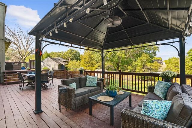 11729 Wyandotte Street, Kansas City, MO 64114